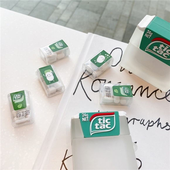 apple AirPods 1/2 gen case - Picture 2 of 10